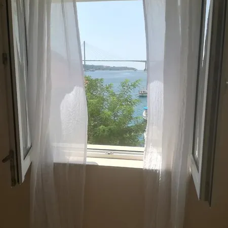 Daire Suton Mokošica